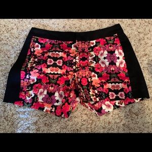 Shorts - Nicole Miller